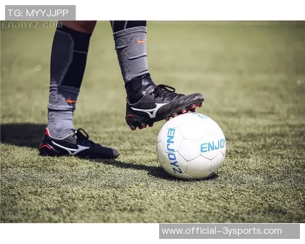 足球专业护踝的重要性及选购指南助你提升运动表现与保护效果